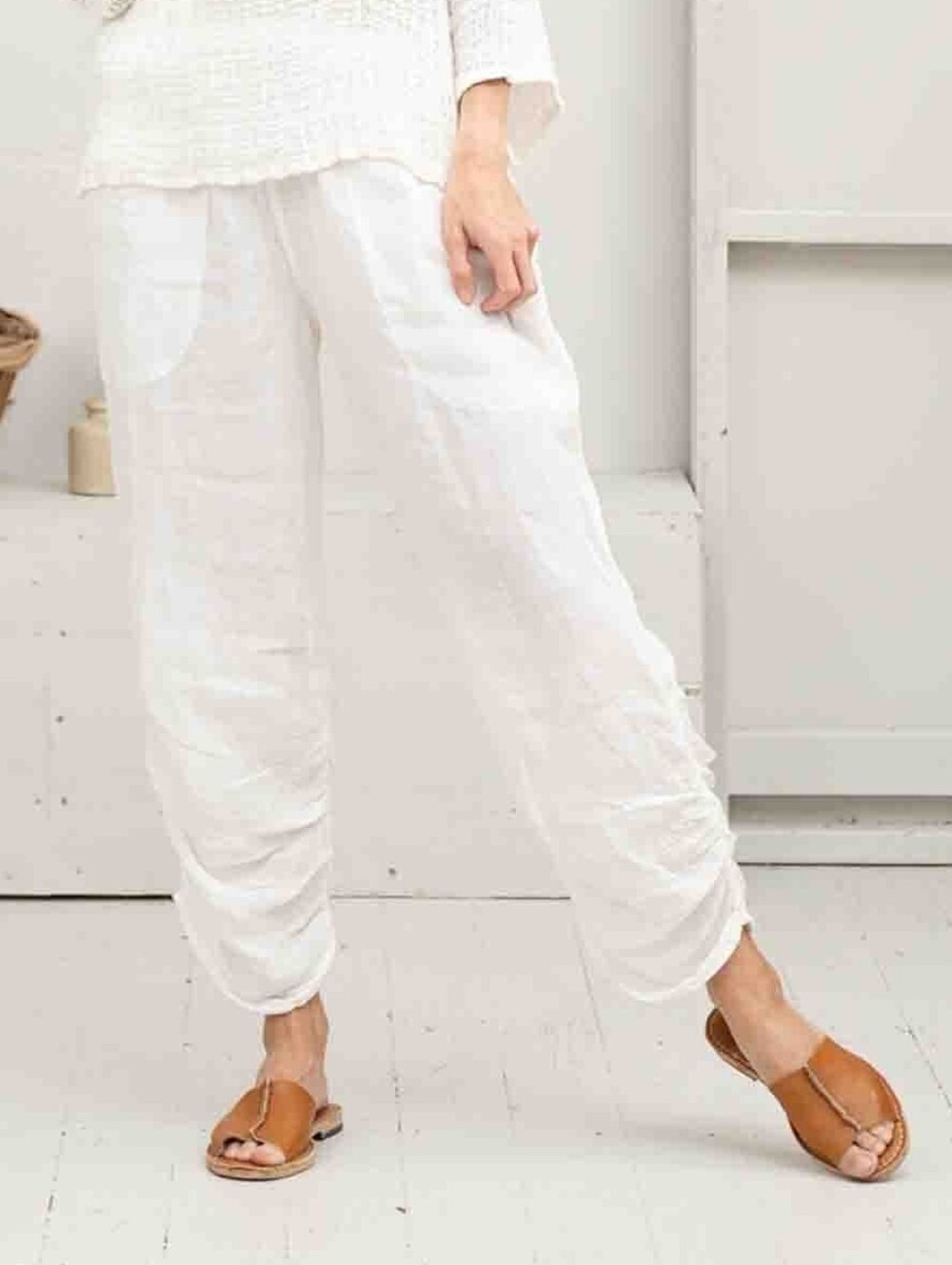 La Bottega Di Brunella White Linen Funk Pants Ruched Leg Sz S 100% Linen Coastal